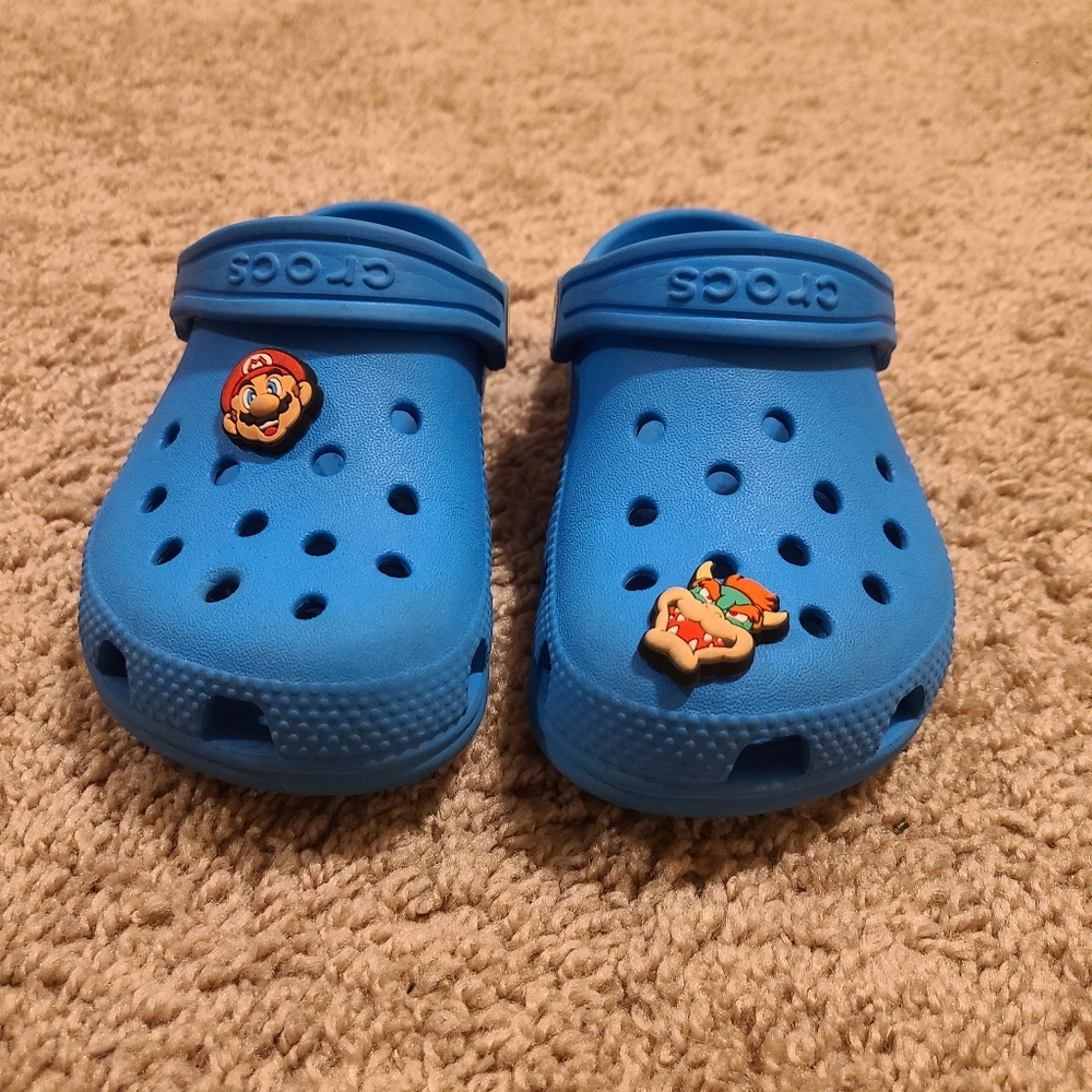 Crocs - Picture 2 of 5